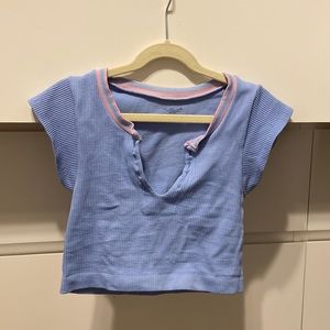 Out from under go for gold seamless top